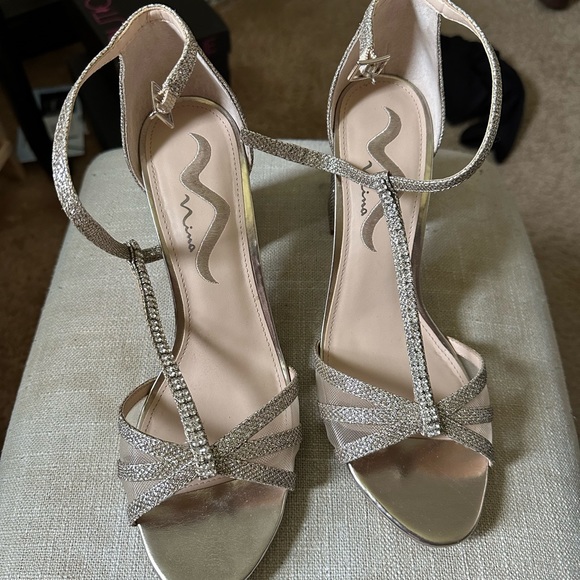 Sandles - Picture 2 of 2